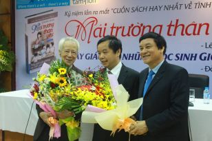 Mái trường thân yêu: Cuốn sách hay nhất về tình thầy trò 50 năm