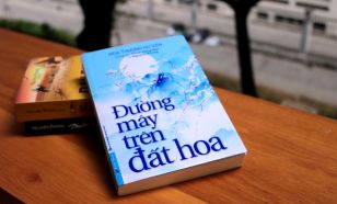 "Đường mây trên đất hoa" - tác phẩm bị "thất truyền" tái ngộ bạn đọc