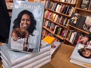 Góc đen, chiêu trò chính trị trong mắt Michelle Obama