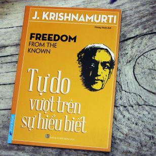 Tự Do Vượt Trên Sự Hiểu Biết: Truyền Thống Như Sợi Dây Thừng Thắt Chết Tự Do