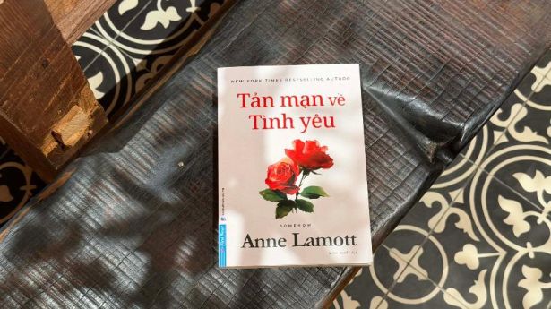 ‘Tản mạn về tình yêu’ - Tình yêu vừa giản dị như một lát bánh mì vừa quý giá như một viên kim cương